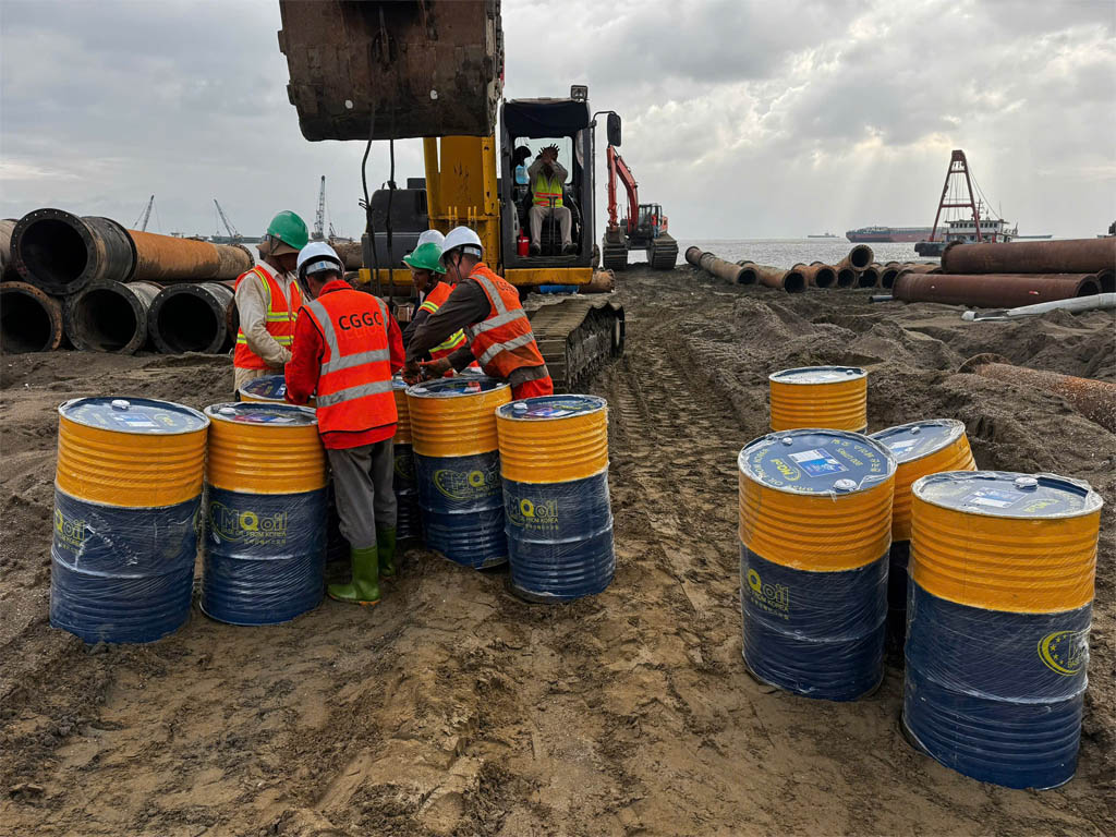 Ứng dụng của dầu thủy lực MQ Oil