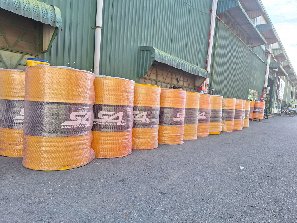 S4 – Thương hiệu dầu nhớt nhập khẩu dành cho doanh nghiệp