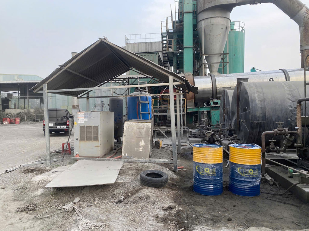 Dầu chống rỉ công nghiệp dùng trong kho bãi