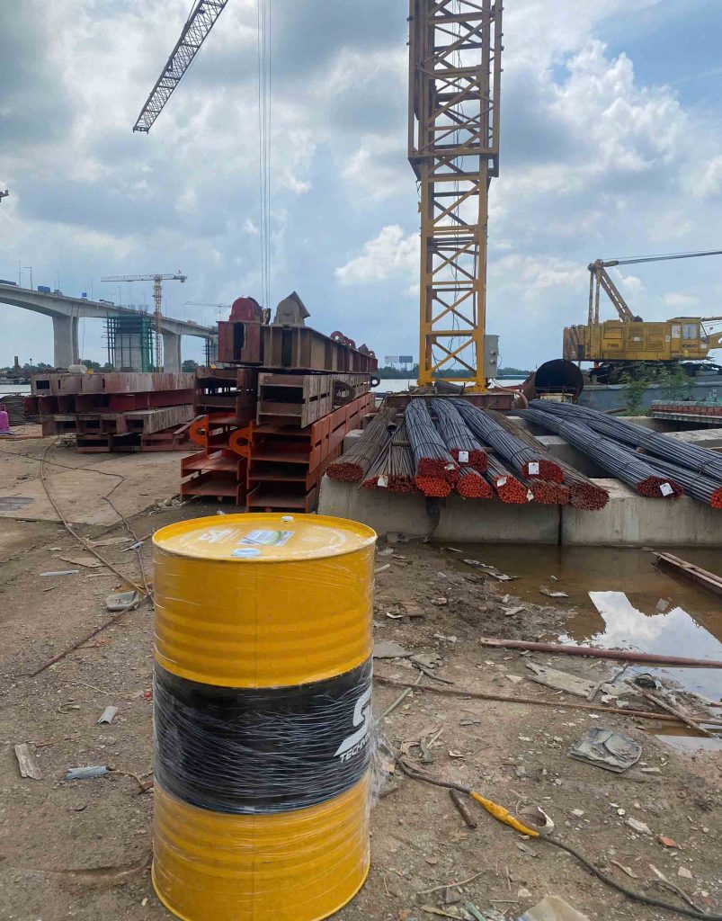 Dầu thủy lực cho máy xúc- máy đào